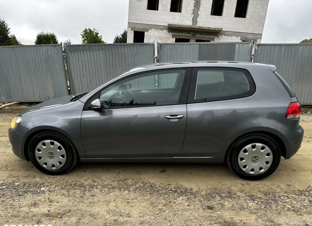 Volkswagen Golf cena 22900 przebieg: 202000, rok produkcji 2009 z Słupsk małe 781